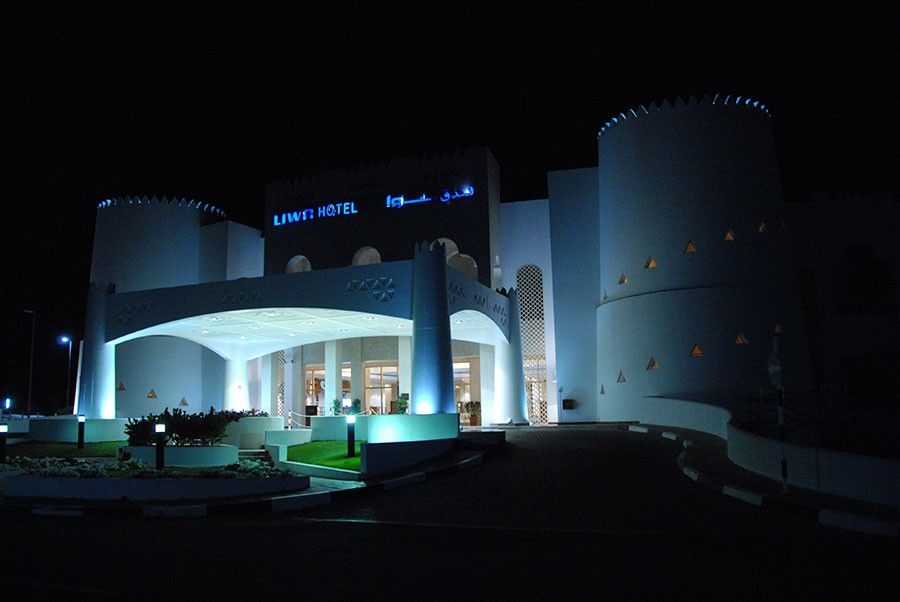 Liwa Hotel Mezairaa Exterior foto
